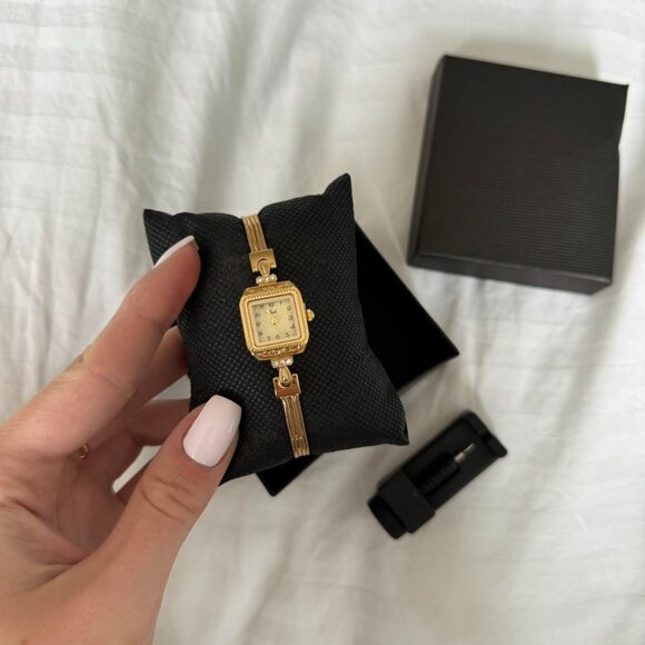 SKU0047 Classic Gold Women Fashion Square Watch Stainless‎ steel + gift bag main image 4
